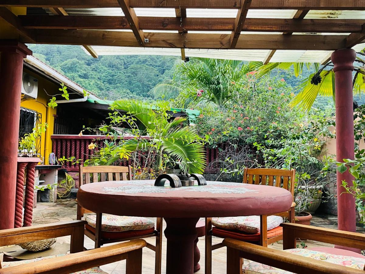 Effie Mountain View Coco Villa Misere Exteriér fotografie